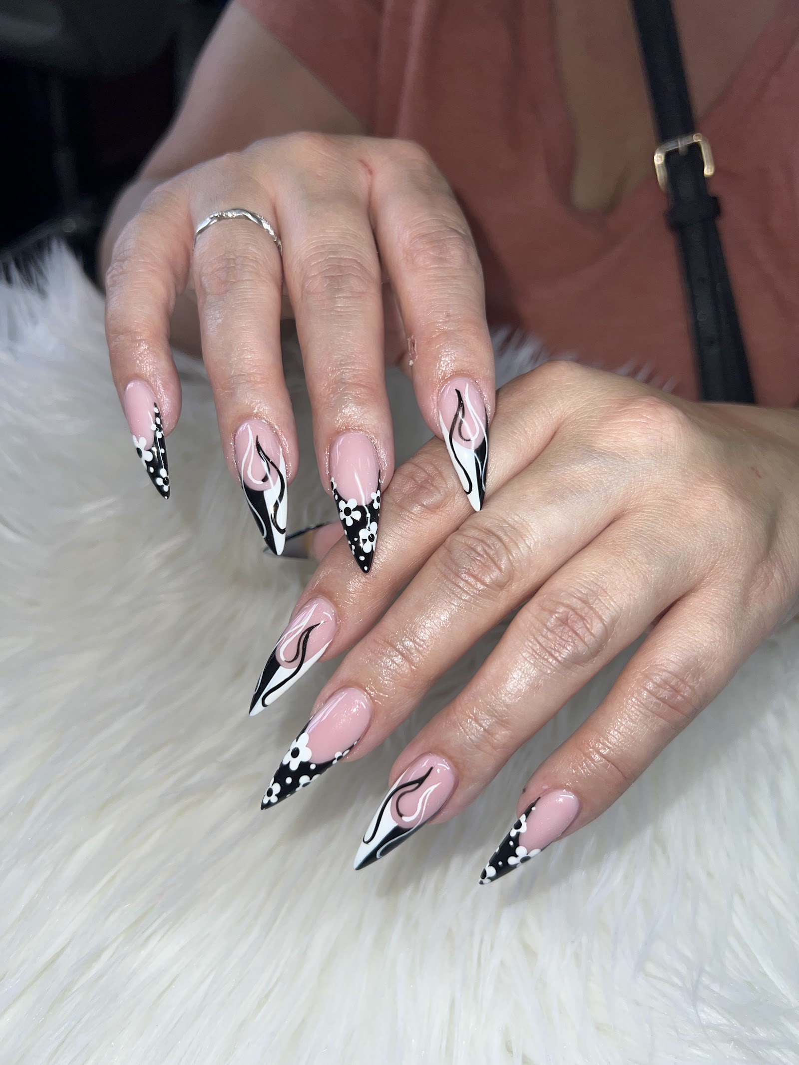 Exotic Nails nail photo 1